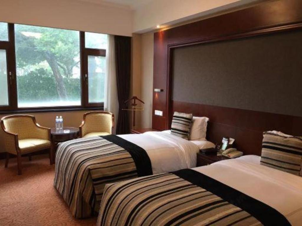 Yantai Golden Gulf Hotel Exterior foto