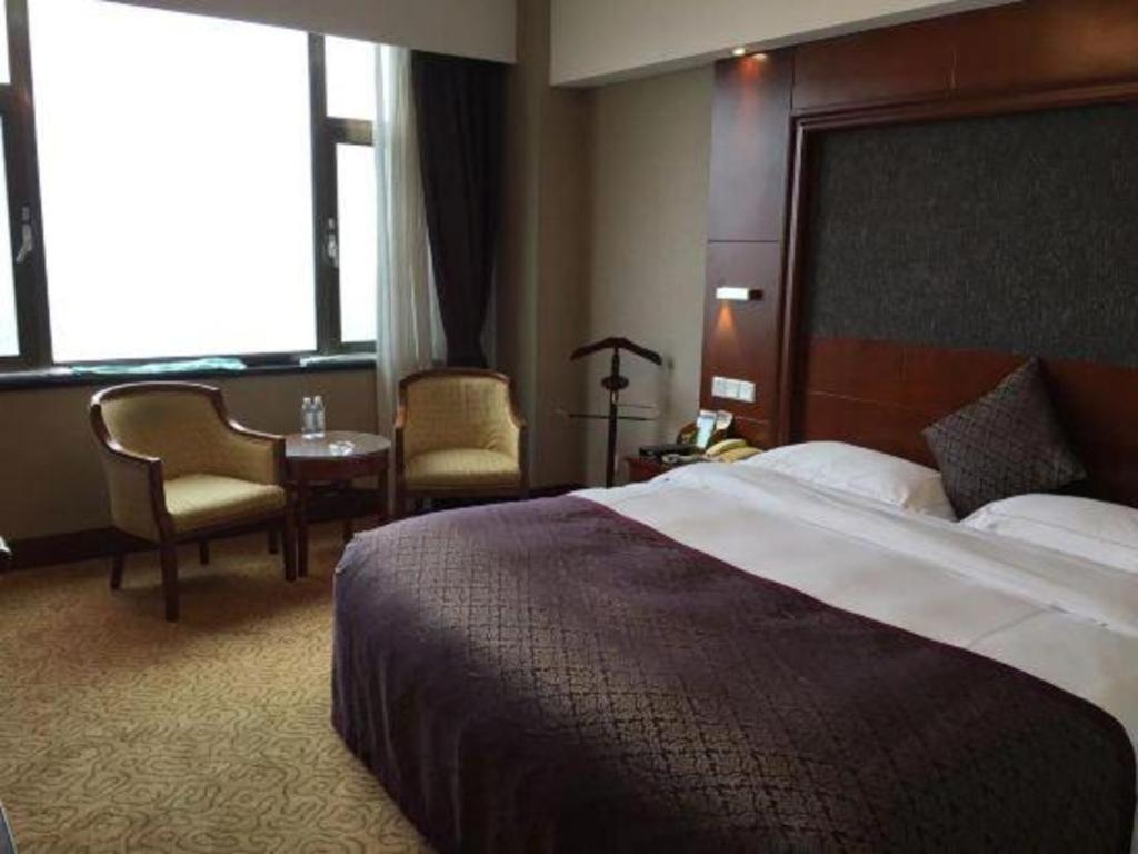 Yantai Golden Gulf Hotel Exterior foto