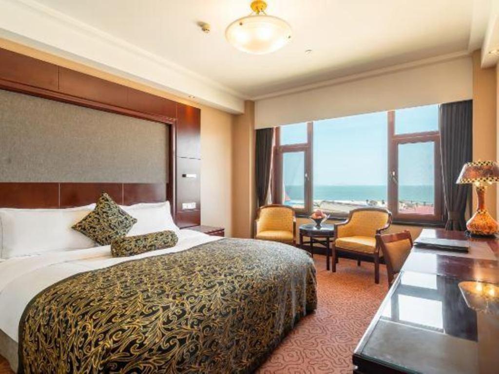 Yantai Golden Gulf Hotel Exterior foto